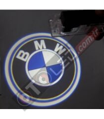 BMW G30 Araçlar İçin Orjinal Geçmeli Soketli Kapı Altı Led Logo